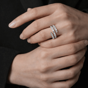 💎 טבעת “LUCIA” מואסנייט 0.7 קראט